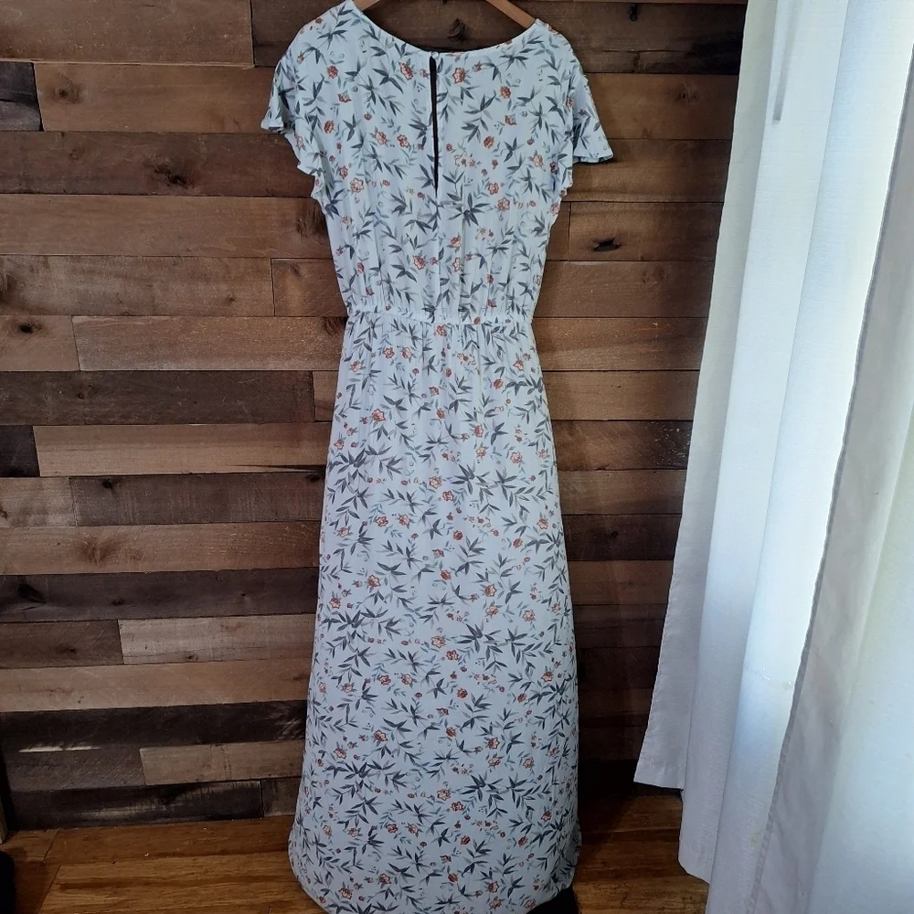 American Eagle Floral Cape-Overlay RomperSize Large